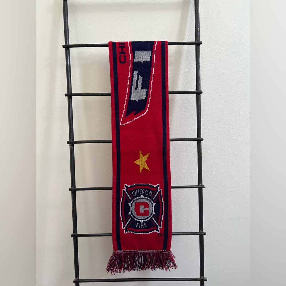 Chicago Fire Scarf 🧣 for soccer games ⚽️